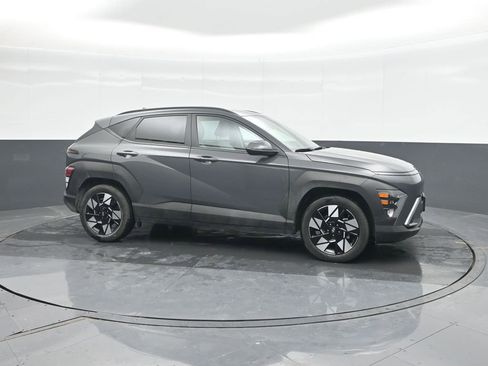 Used 2025 Hyundai Kona SEL image 11