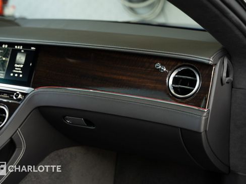 Used 2021 Bentley Continental GT image 36