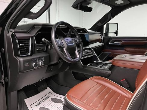 Used 2024 GMC Sierra 3500 Denali Ultimate AWD/4WD image 20