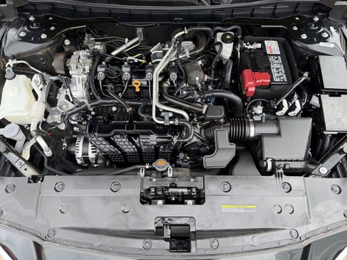 Used 2025 Nissan Altima 2.5 SV FWD image 30