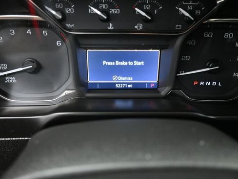 Used 2020 GMC Sierra 1500 SLT RWD image 2