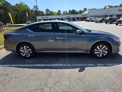 Used 2020 Nissan Altima 2.5 S image 8
