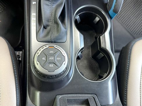 Used 2024 Ford Bronco Wildtrak AWD/4WD image 28