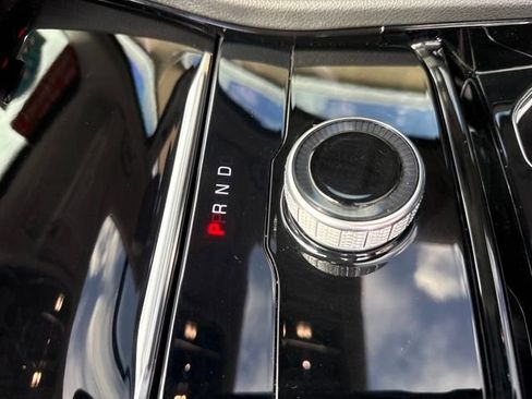 Used 2023 Jeep Grand Cherokee Limited w/ Luxury Tech Group II RWD image 19
