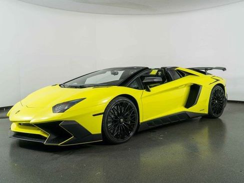 Used 2017 Lamborghini Aventador LP 750-4 Superveloce image 4
