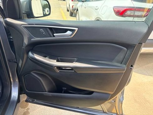 Certified 2024 Ford Edge SEL w/ Convenience Package AWD/4WD image 15