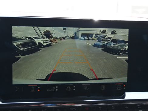 Used 2024 Chevrolet Silverado 1500 ZR2 w/ Technology Package image 26