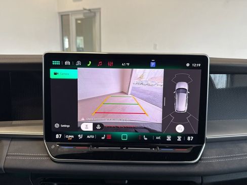 New 2026 Volkswagen Tiguan SE R-Line image 22