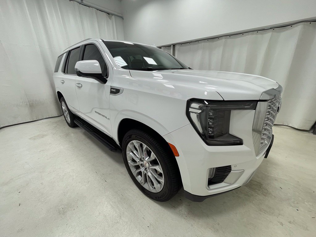 Used 2024 GMC Yukon Denali AWD/4WD image 3