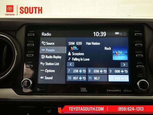 Used 2023 Toyota Tacoma Limited image 15