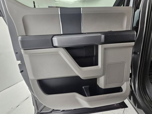 Used 2017 Ford F250 XLT w/ XLT Value Package image 25