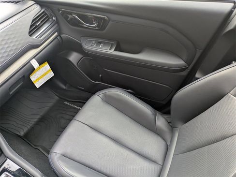 Certified 2025 Subaru Forester Limited w/ Popular Package #2 image 20