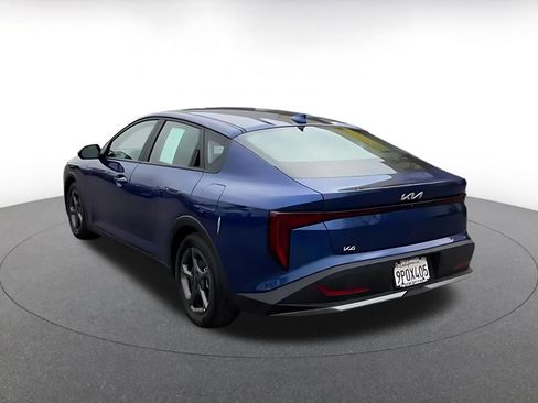 Used 2025 Kia K4 LXS image 10