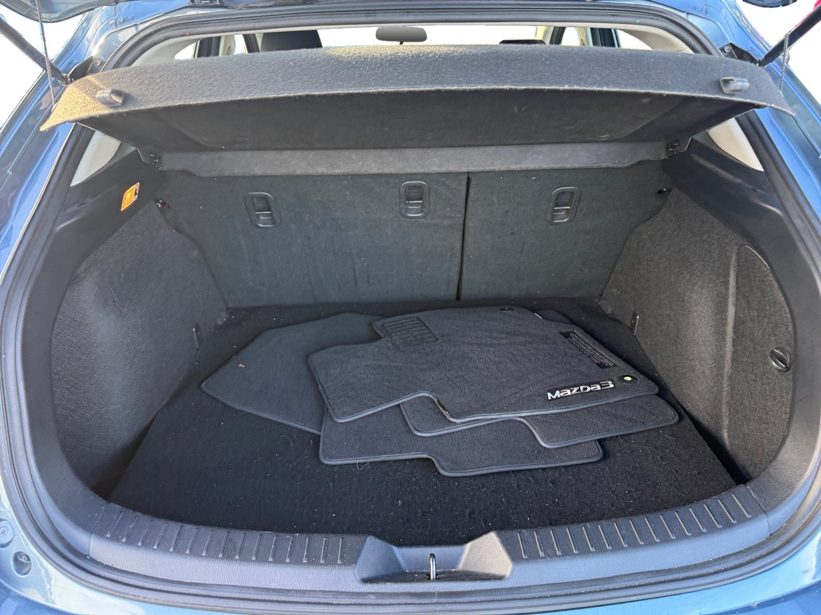 Used 2015 MAZDA MAZDA3 i Sport FWD image 17