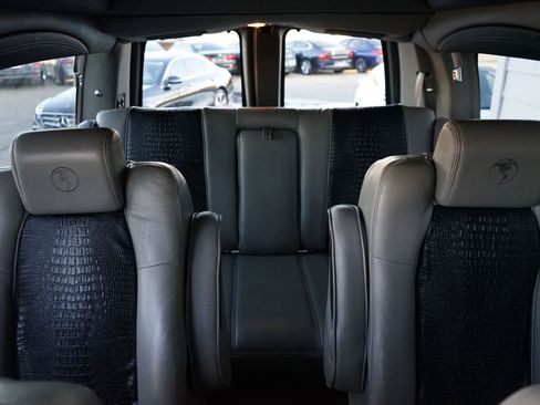 Used 2016 Chevrolet Express 2500 Extended image 36