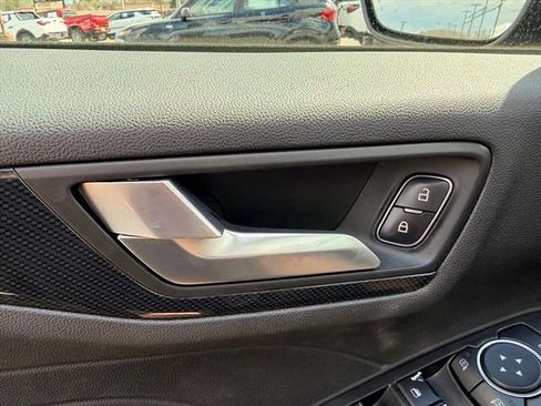 Used 2024 Ford Escape ST-Line w/ Tech Pack #1 AWD/4WD image 18