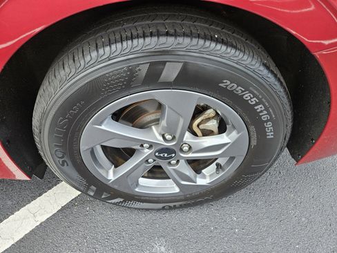 Used 2023 Kia K5 LXS image 14