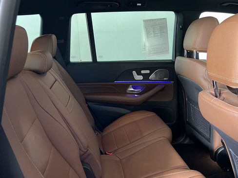 Certified 2025 Mercedes-Benz GLS 450 4MATIC image 17