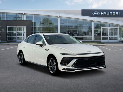 New 2026 Hyundai Sonata SEL FWD image 11