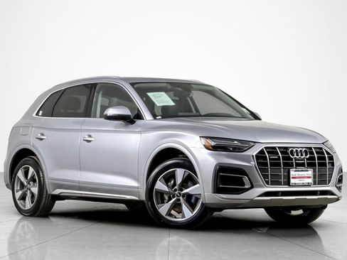 Used 2023 Audi Q5 2.0T Premium Plus w/ Premium Plus Package image 7