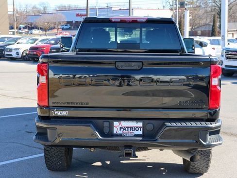 Used 2024 Chevrolet Silverado 3500 High Country w/ Technology Package image 4