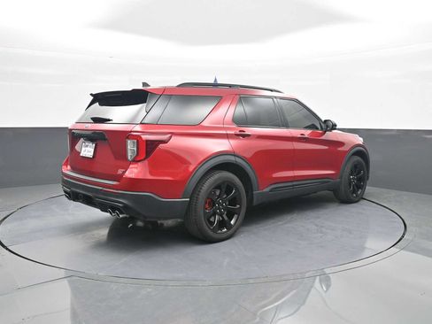 Used 2023 Ford Explorer ST w/ Equipment Group 401A AWD/4WD image 8