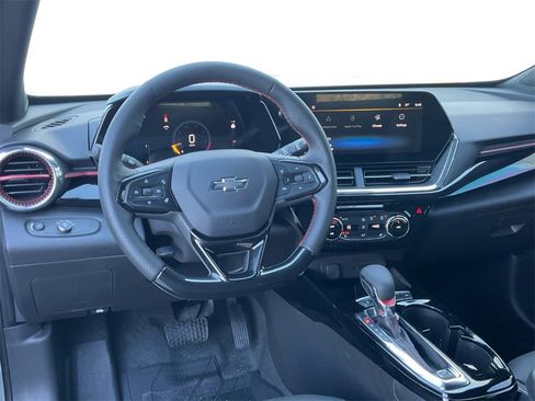 New 2026 Chevrolet Trax RS w/ Driver Confidence Package image 17