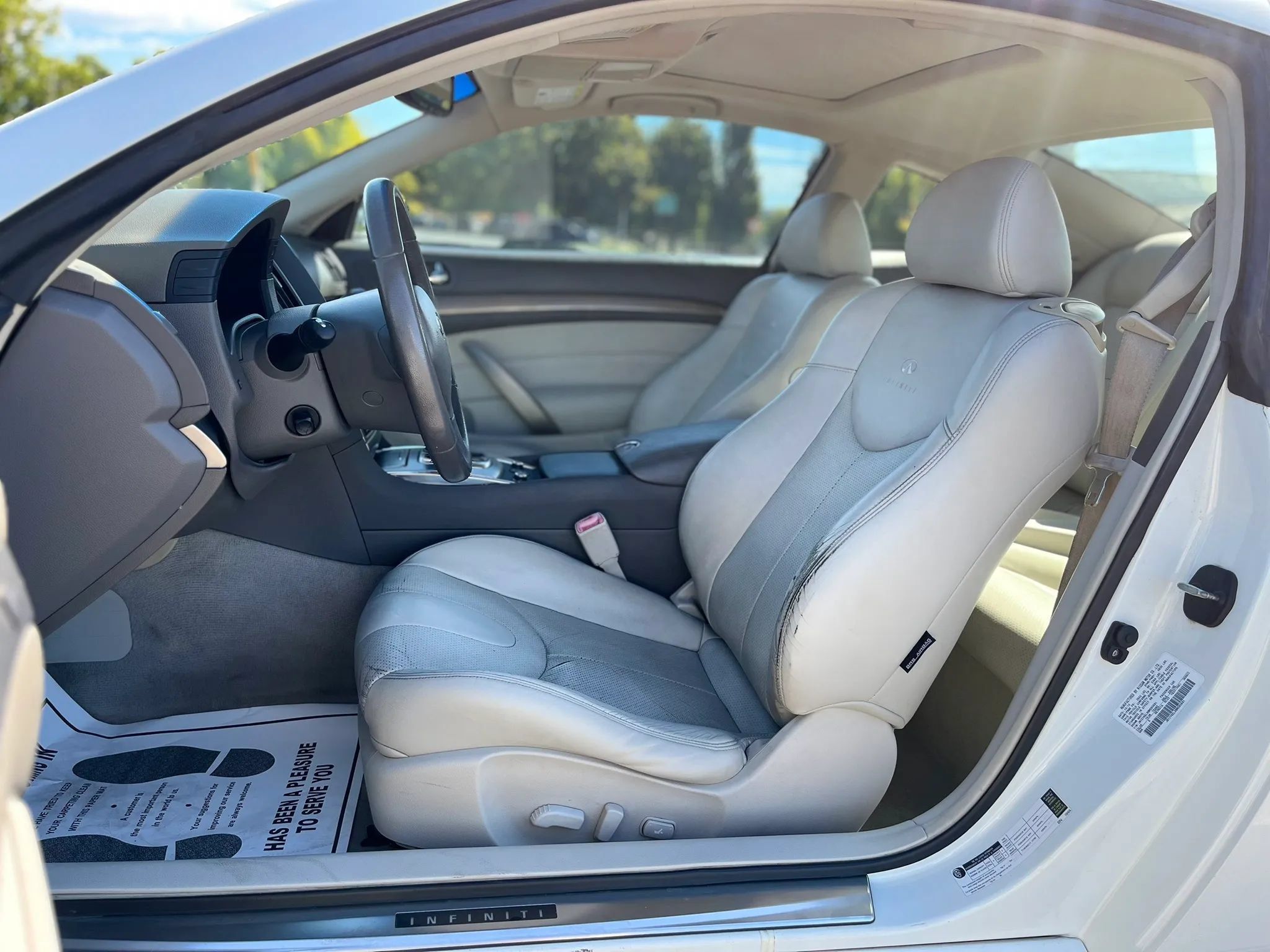 Used 2011 INFINITI G37 x Coupe w/ Premium Pkg AWD/4WD image 10
