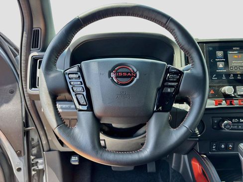 Used 2025 Nissan Frontier Pro-X w/ Pro Premium Package RWD image 11