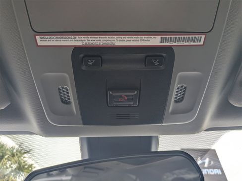 Used 2020 Toyota Camry LE image 35