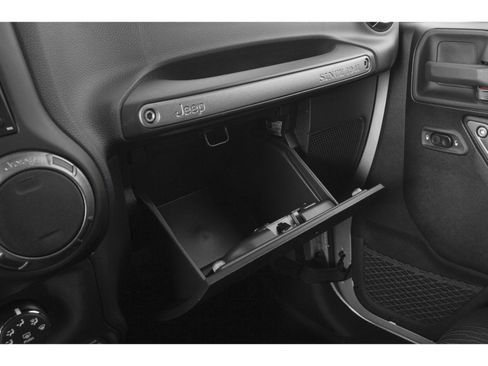 Used 2018 Jeep Wrangler Unlimited Sport S AWD/4WD image 37