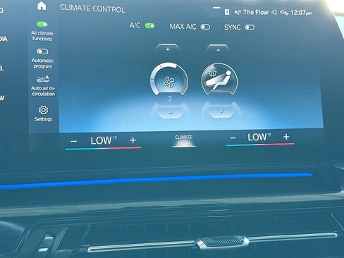 Certified 2023 BMW X1 xDrive28i w/ Convenience Package image 16