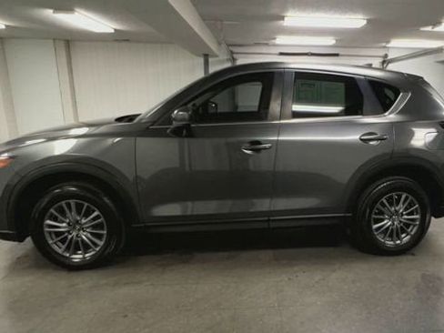 Used 2017 MAZDA CX-5 Touring w/ Preferred Equipment Package image 5