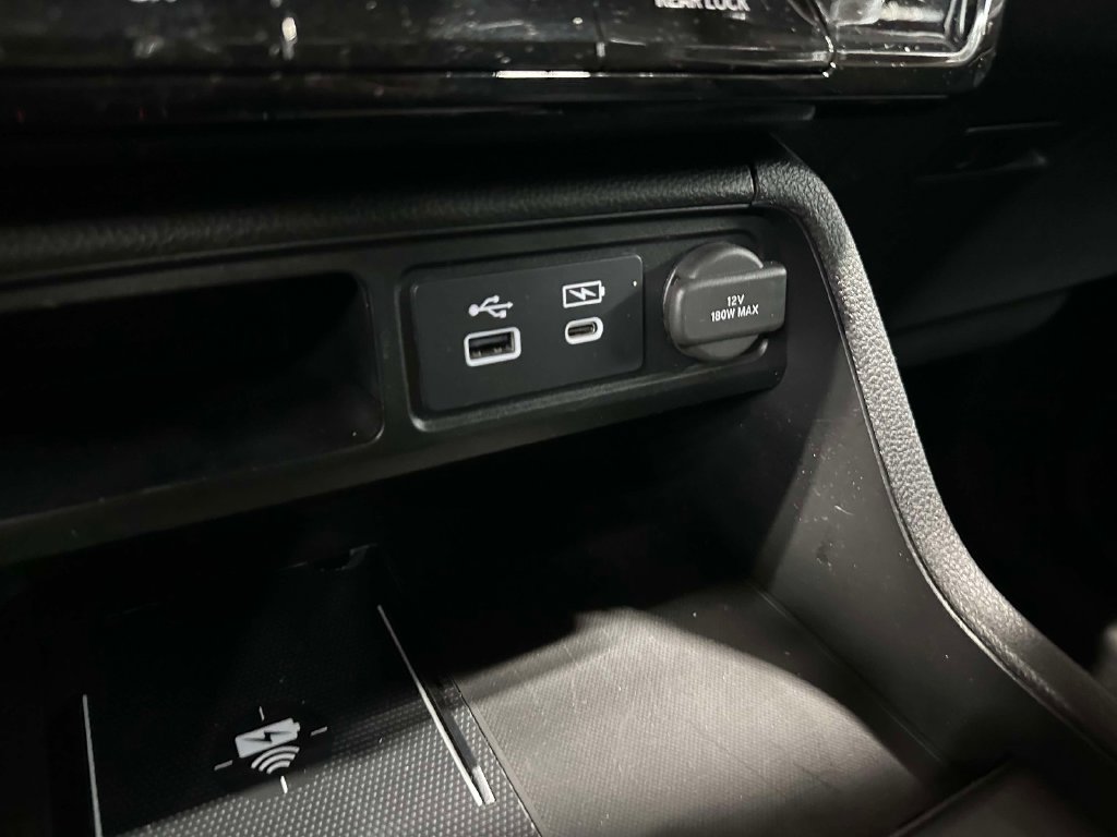 Used 2024 Honda Pilot Touring image 21