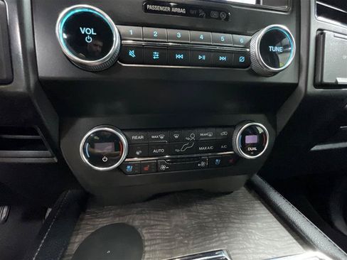 Used 2021 Ford Expedition Max Limited RWD image 15
