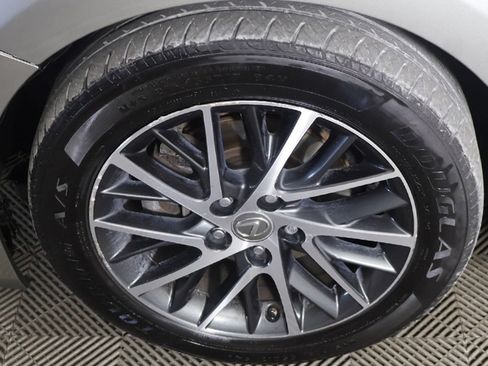 Used 2017 Lexus ES 350 w/ Luxury Package FWD image 21
