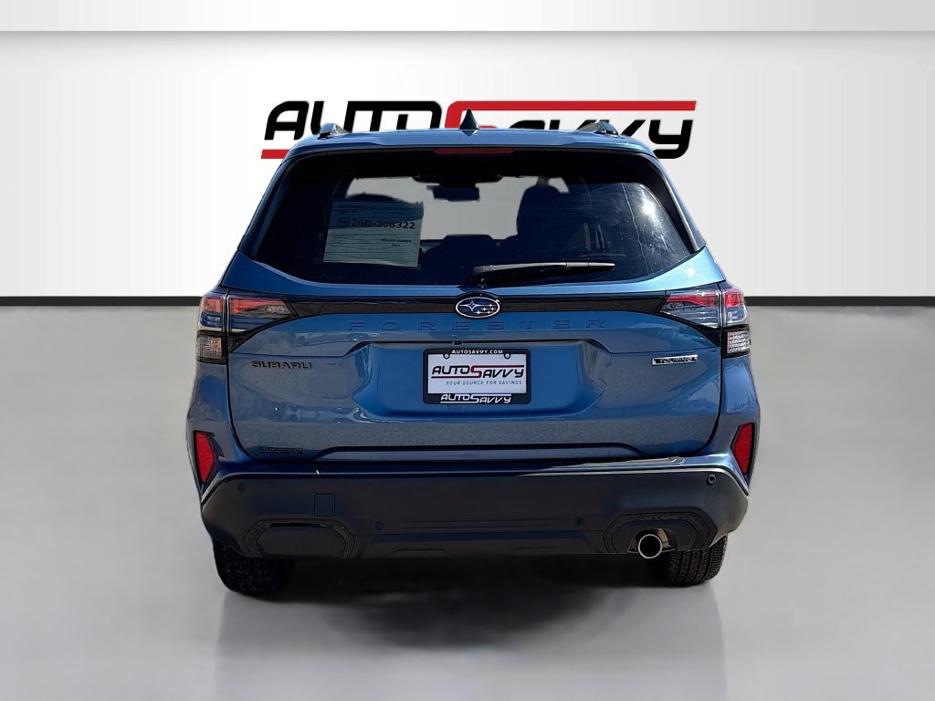 Used 2025 Subaru Forester Touring AWD/4WD image 6
