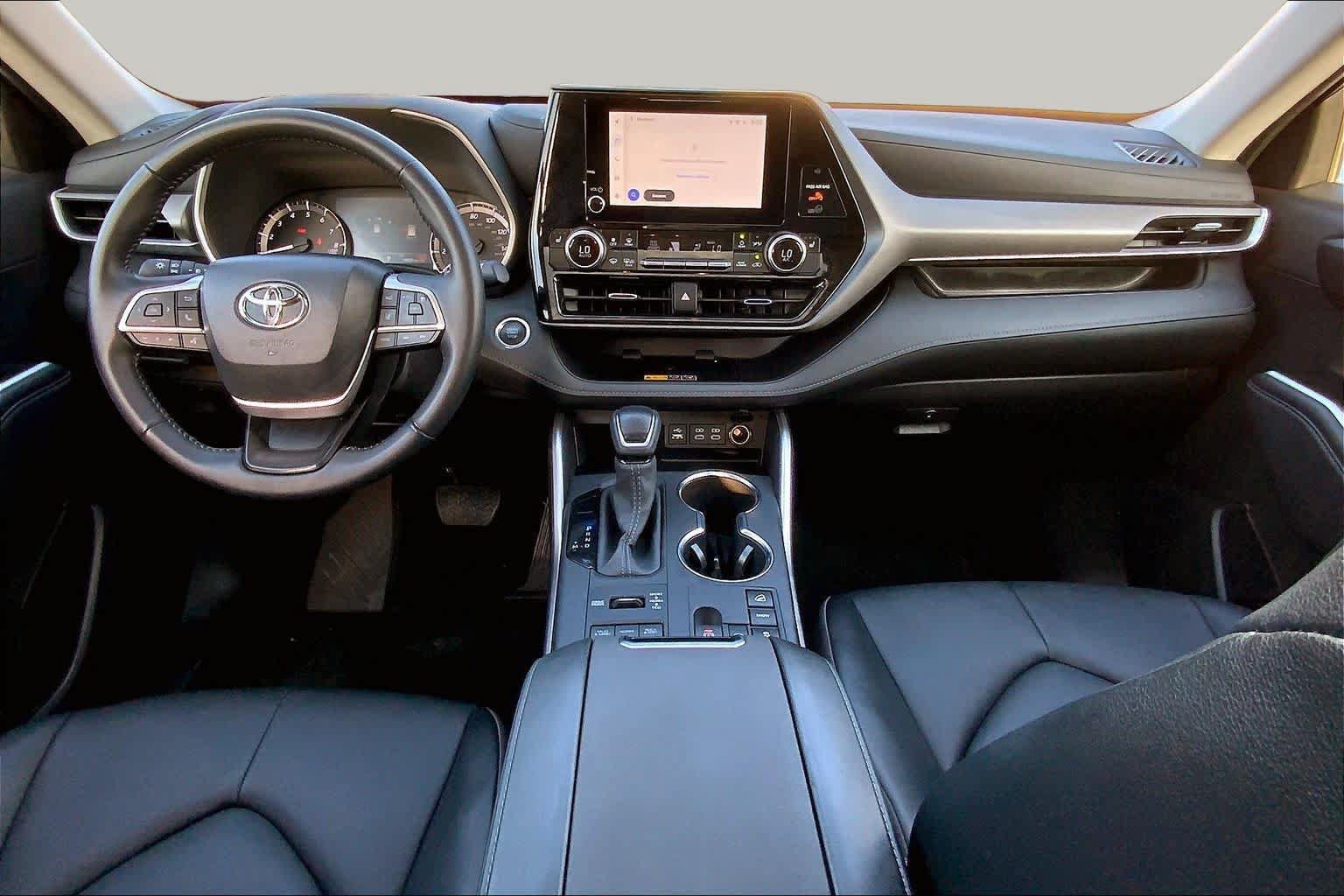 Used 2026 Toyota Highlander XLE AWD/4WD image 16