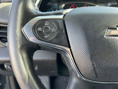 Used 2019 Chevrolet Traverse LT image 27