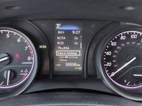 Certified 2022 Toyota Camry SE w/ Convenience Package FWD image 24