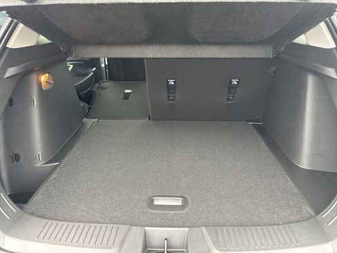 New 2026 Chevrolet Trax LT w/ LT Convenience Package FWD image 28