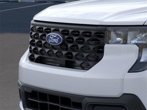 New 2025 Ford Maverick XLT w/ XLT Luxury Package image 18