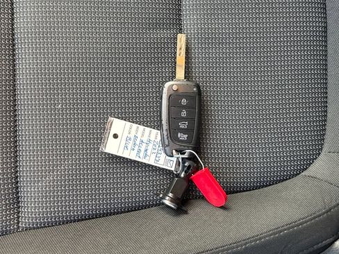 Used 2022 Hyundai Accent SE image 29