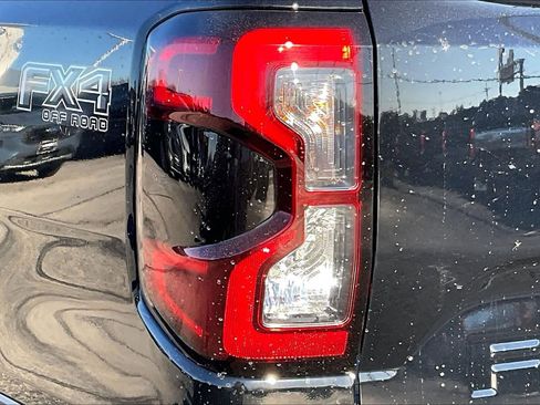 New 2025 Ford Ranger Lariat w/ FX4 Off-Road Package image 11