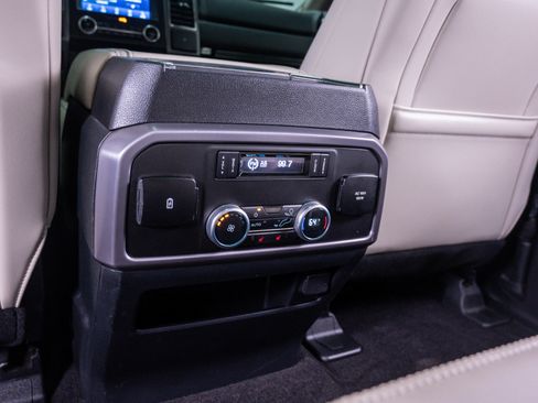 Used 2021 Ford Expedition Platinum AWD/4WD image 18