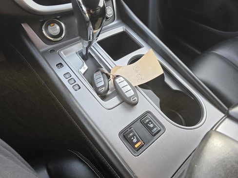 Used 2023 Nissan Murano SV w/ SV Midnight Edition Package image 16