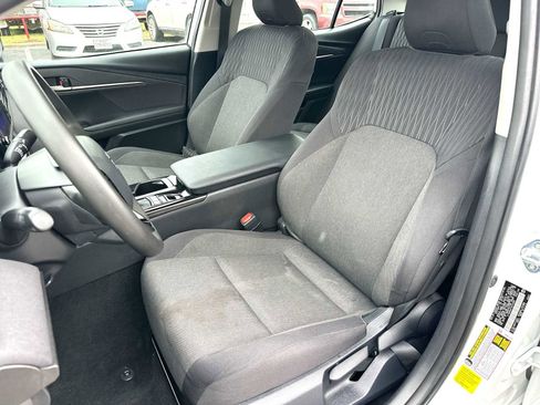 Used 2025 Toyota Camry LE FWD image 17