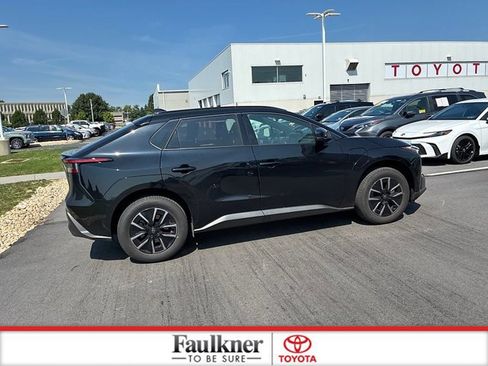 Used 2026 Toyota bZ FWD image 6