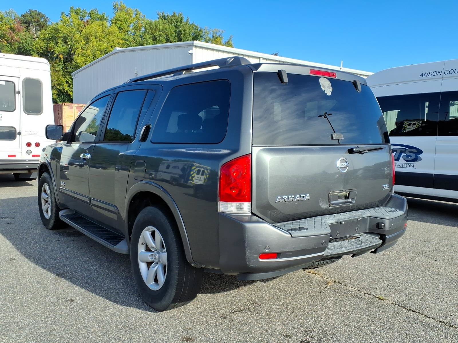 Used 2008 Nissan Armada SE RWD image 4