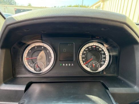 Used 2015 RAM 4500 Tradesman w/ Power & Remote Entry Group image 24